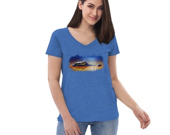 Women’s recycled v-neck t-shirt "Gator"