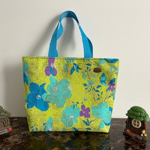 Blue and Purple Flowers Tote Bag with Pocket