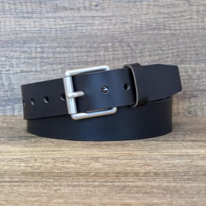 Full Grain Leather 38mm Roller Buckle Belt by Ashford Ridge (1.5&quot;) in Black