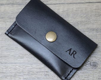 Portafoglio porta carte personalizzato in vera pelle nera, prodotto in Inghilterra. Regalo per uomo e donna, compleanno, biglietti da visita personalizzati.