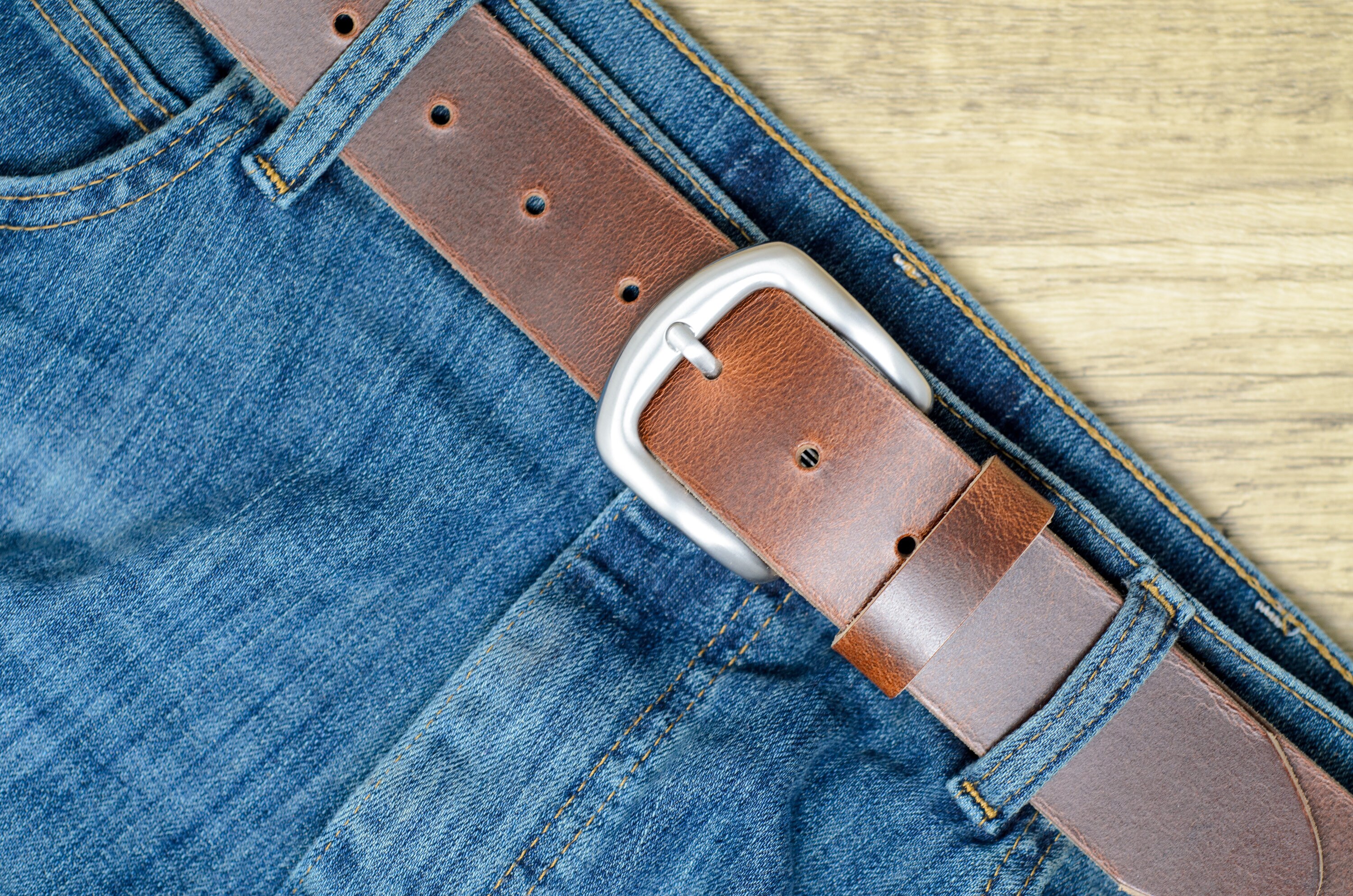 Full Grain Leather Belt: Antique Brown Ashford Ridge Horse  Vintage Ashford Ridge Genuine Leather Women\'s brown Western Belt Size 36\