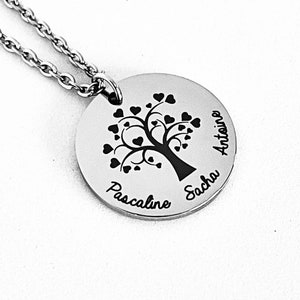 Customizable necklace engraved with tree of life pendant and first names in silver stainless steel