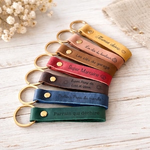 Personalized leather keychain, gift idea for Mother's Day, Father's Day, or as a gift for a godfather, godmother, grandpa, or grandma.