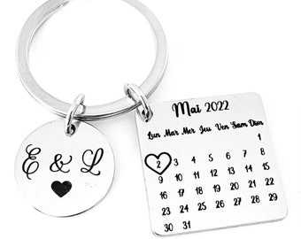 Porte-clés Calendrier de Rencontre en Inox Miroir - Un Cadeau Spécial pour la Saint-Valentin ou un Anniversaire