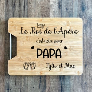 Personalisiertes Apero-Brett – ein einzigartiges Geschenk für Papa, den König des Apero, zum Vatertag
