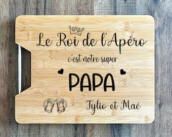 Planche Apéro Personnalisée - Un Cadeau Unique pour Papa, le Roi de l'Apéro, à l'occasion de la Fête des Pères