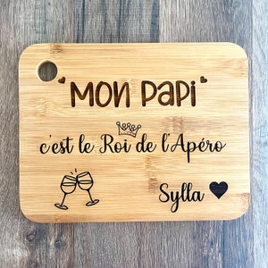 Planche à Découper ou Apéro Personnalisable en Bois de Bambou Le Cadeau Idéal pour Papi ou Grand-Père image 2