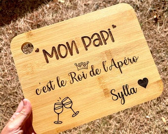 Planche à Découper ou Apéro Personnalisable en Bois de Bambou - Le Cadeau Idéal pour Papi ou Grand-Père