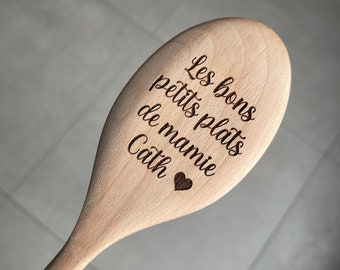 Personalized wooden spoon, Grandma's Day, fathers, mothers, personalized mom or dad gift idea