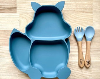 Personalized baby child's plate + cutlery in wood and silicone in the shape of a fox or squirrel ideal child's gift birth gift