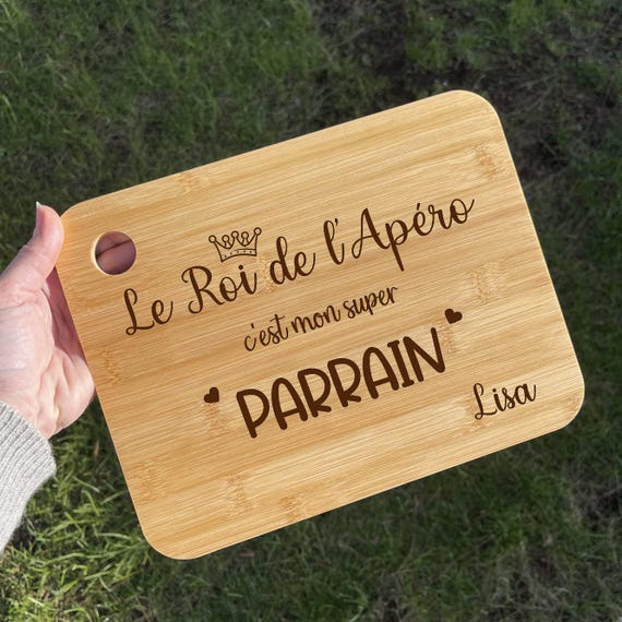 Planche à découper personnalisée membres de la famille. Idée Cadeau