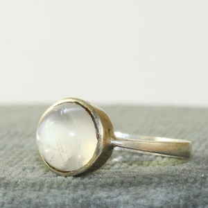 Vintage Sterling Cat&#39;s Eye Moonstone Ring