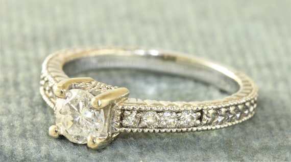 14K 0.75 CTW Diamond Band - image 4