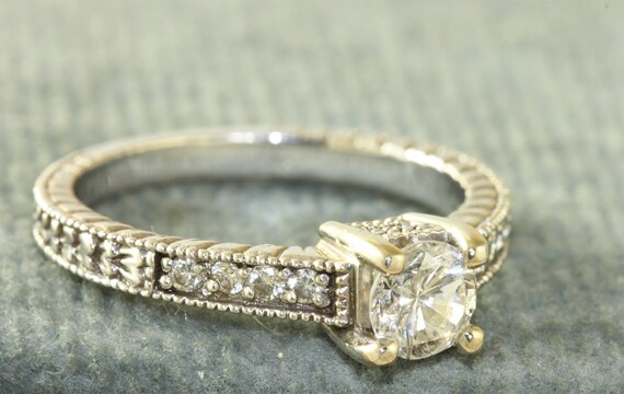 14K 0.75 CTW Diamond Band - image 3