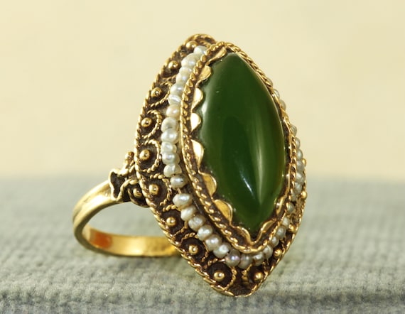 Estate 14K Jade Seed Pearl Ring - image 1