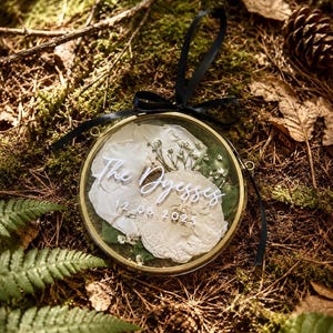 Personalized Wedding Ornament | Pressed Flower Frame | Wedding Bouquet Preservation | Custom Weddin Keepsake afbeelding 1