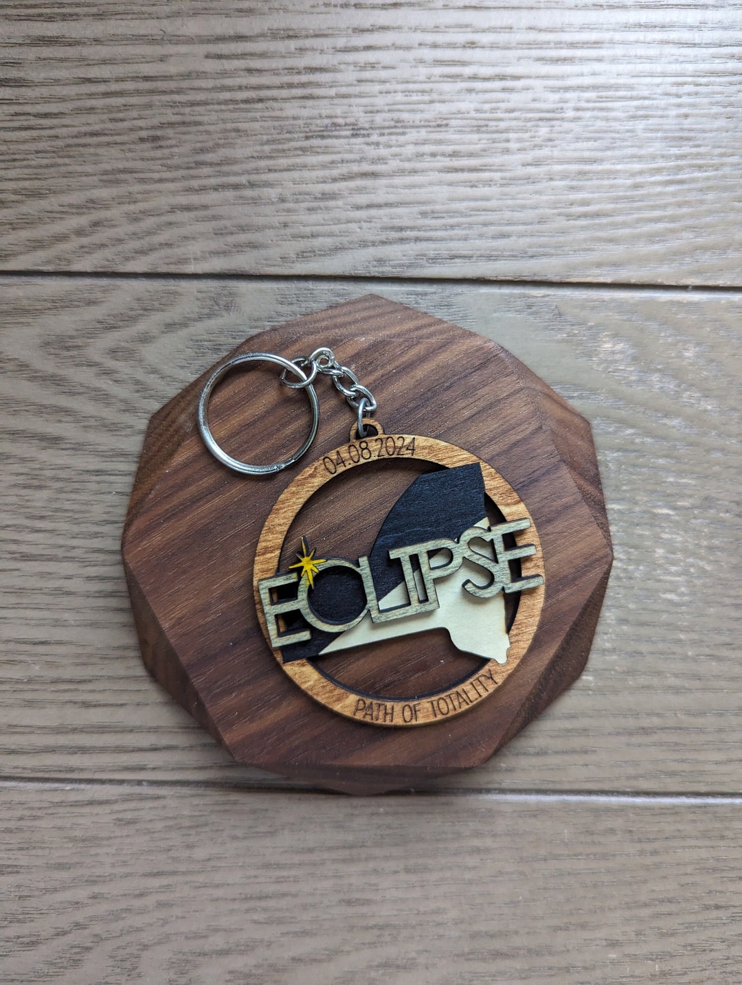 New York Solar Eclipse - Wood Keychain - Etsy