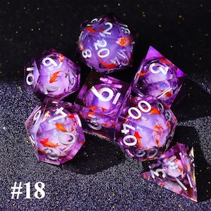 Juego de dados de núcleo líquido de cielo estrellado oscuro gótico para juegos de magia, magnífico juego de dados de mazmorras y dragones para regalos de D&D, dados negros, tirando bien Dice style #18