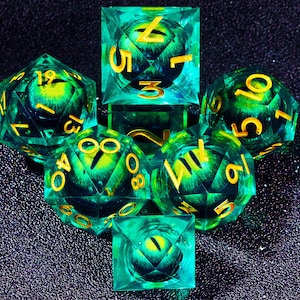 Liquid Core Dragon Eye dnd dice set for dnd gifts , Liquid Core Dungeons and Dragons Dice Set for D&D Gift , Eye dnd dice set liquid core