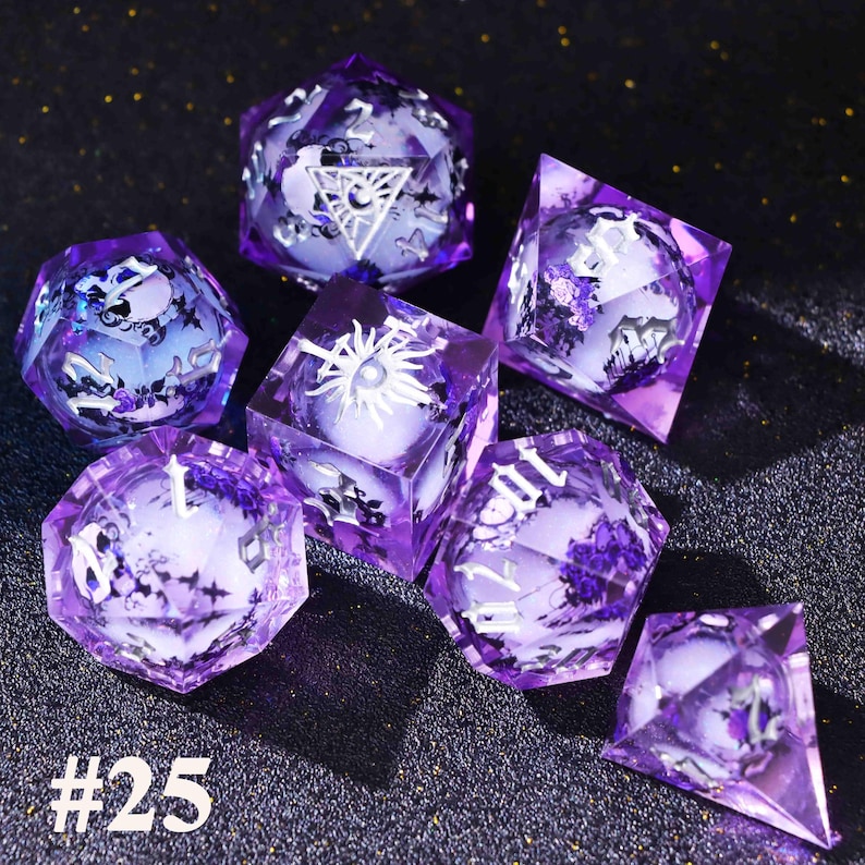 Juego de dados de núcleo líquido de cielo estrellado oscuro gótico para juegos de magia, magnífico juego de dados de mazmorras y dragones para regalos de D&D, dados negros, tirando bien Dice style #25