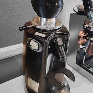 Single Dose Conversion Kit for Mazzer Super Jolly Espresso Coffee Grinder. Hopper, bellows, chute, and angled feet. USA Made. Low Retention*