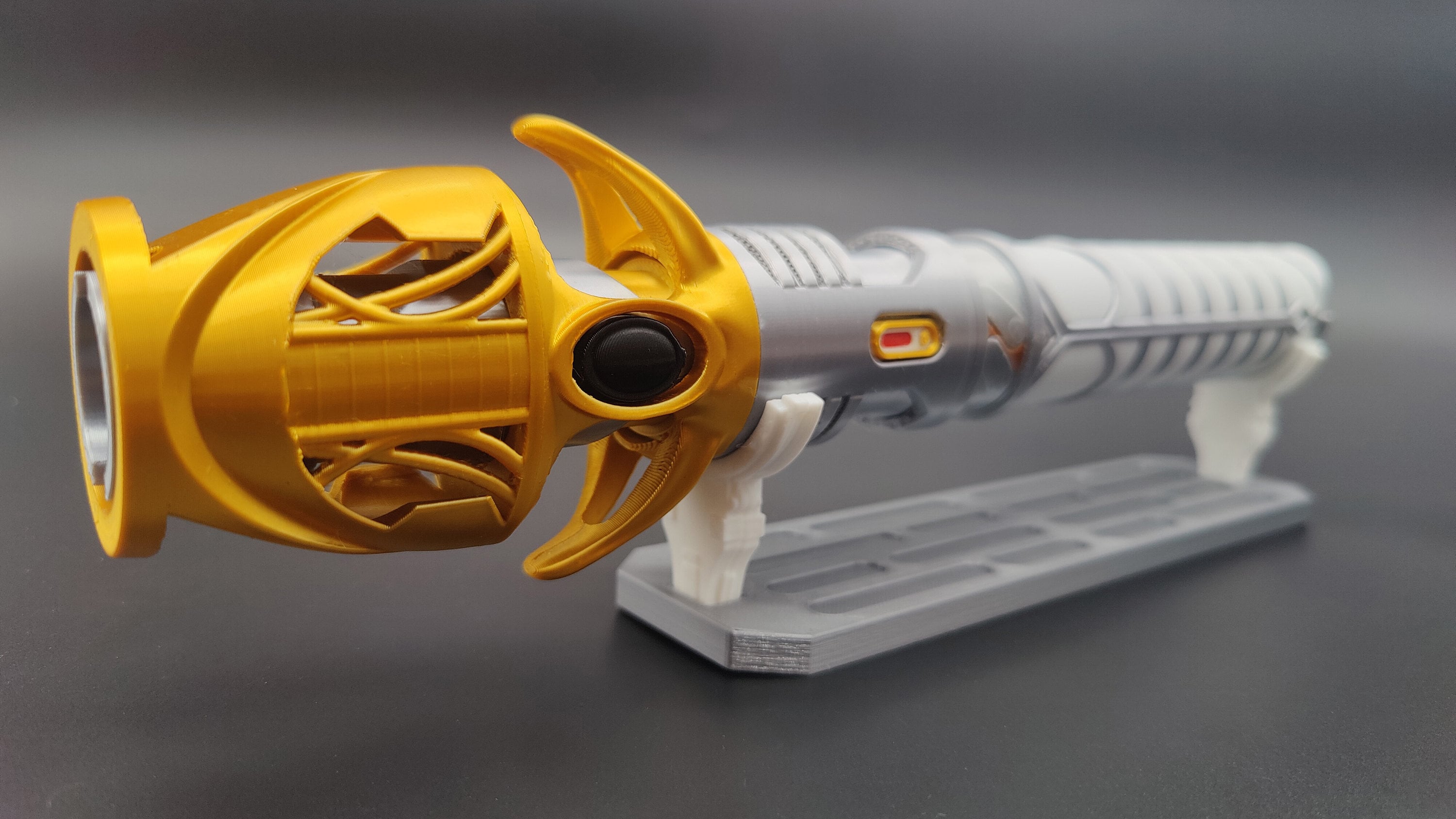 ダガン・ゲラ ジェダイ：サバイバー ライトセーバー ヒルト - スター