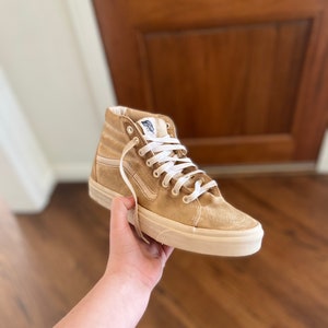 vans high tops 9.5