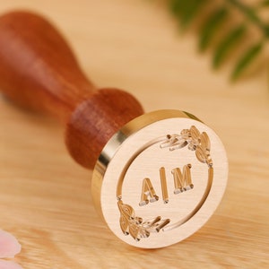 Custom wax seal stamp kit for wedding / gift , Custom wax seal kit , Personalised wax seal stamp kit , Initial wax seal stamp custom