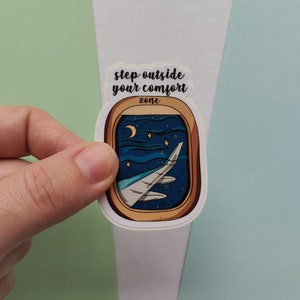 Stap buiten uw comfortzone Vliegtuigraam Vinyl Holografische Sticker Sticky Society Briefpapier