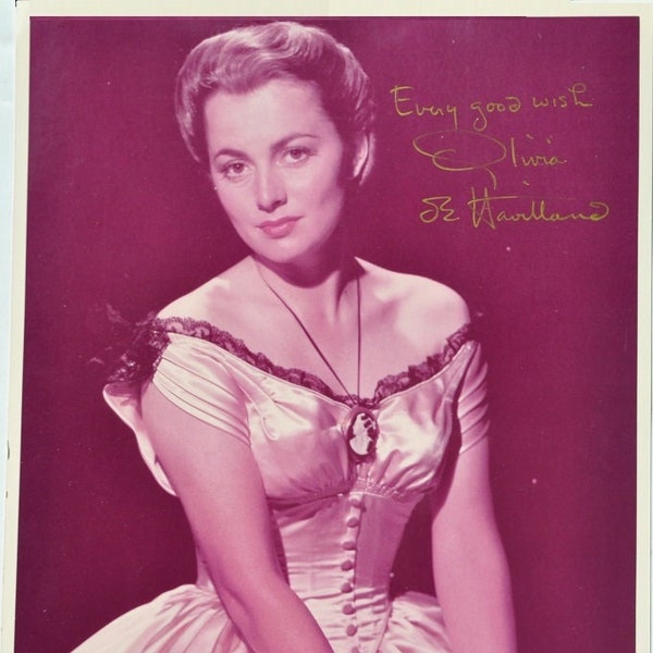 OLIVIA De HAVILLAND Signed Photo - Gone With The Wind  w/coa