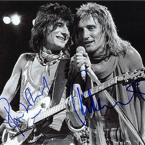 Foto firmada por Rod Stewart y Ronny Wood X2 - CARAS con COA