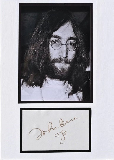 早い者勝ち!　格安!!　ビートルズ　ジョン・レノン直筆サイン入り写真　証明書付き il_fullxfull.4025889321_470e.jpg