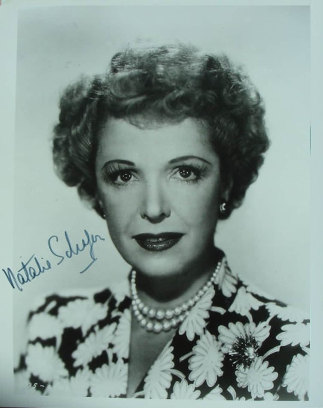 NATALIE SCHAFER SIGNED Photo - Gilligan's Island, the Doughgirls W/coa