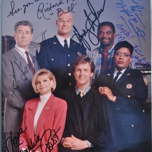 CAST DELLA CORTE NOTTURNA Foto autografata x6 - Harry Anderson, John Larroquette + con coa