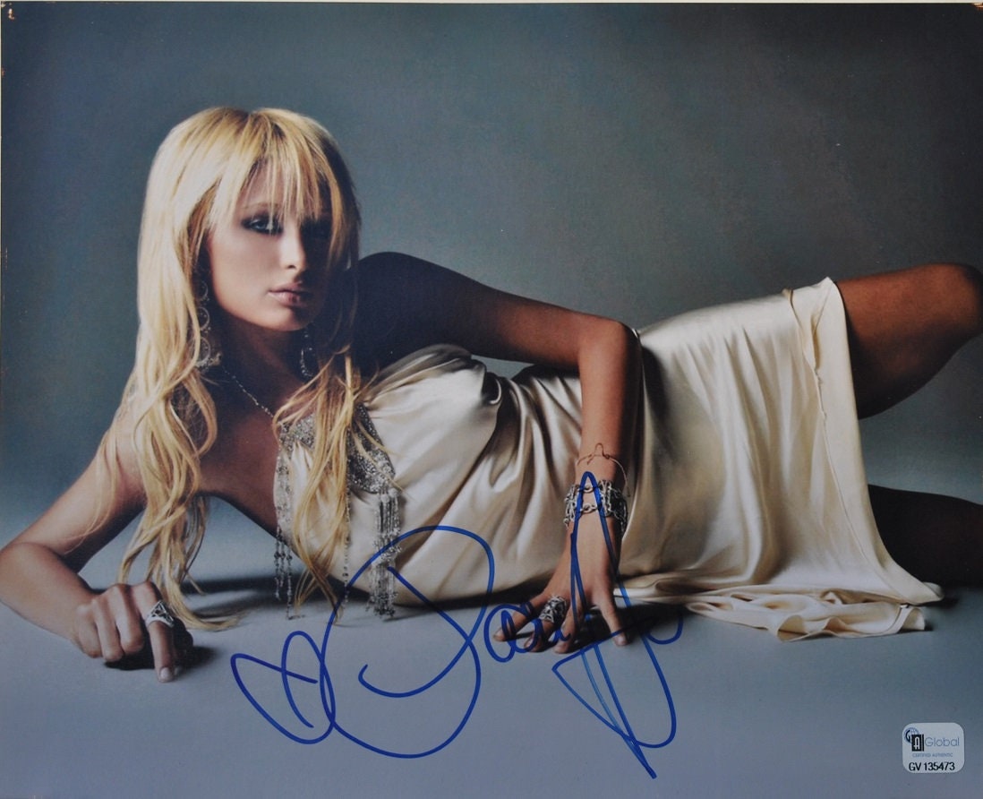 パリス・ヒルトン / Paris Hilton 直筆サイン本 + 生写真 + パリス・ヒルトン直筆サイン入り2Lサイズ写真…Paris Hilton