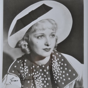 JOAN BENNETT Gesigneerde foto - met coa
