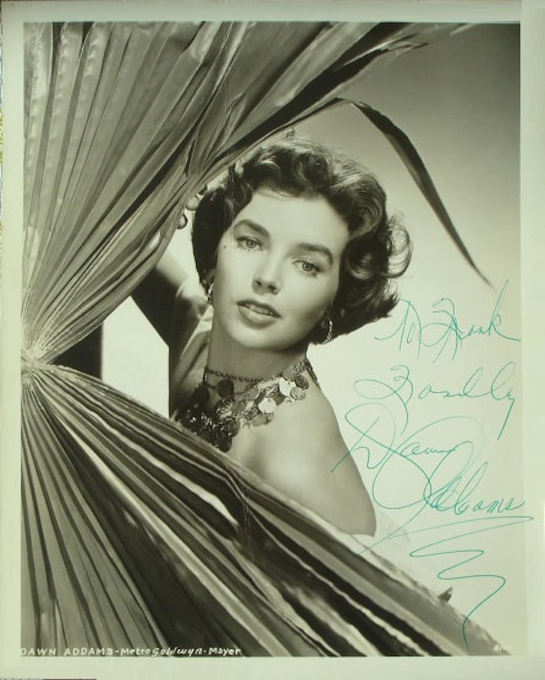 ドーン・アダムス直筆サイン入り写真「雨に唄えば」、「夜と朝