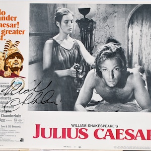 RICHARD CHAMBERLAIN SIGNED Photo - Julius Caesar  11x14  w/coa