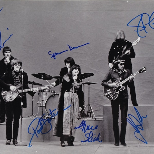 The JEFFERSON AIRPLANE Signed Photo - Grace Slick, Paul Kantner, Marty Balin w/COA