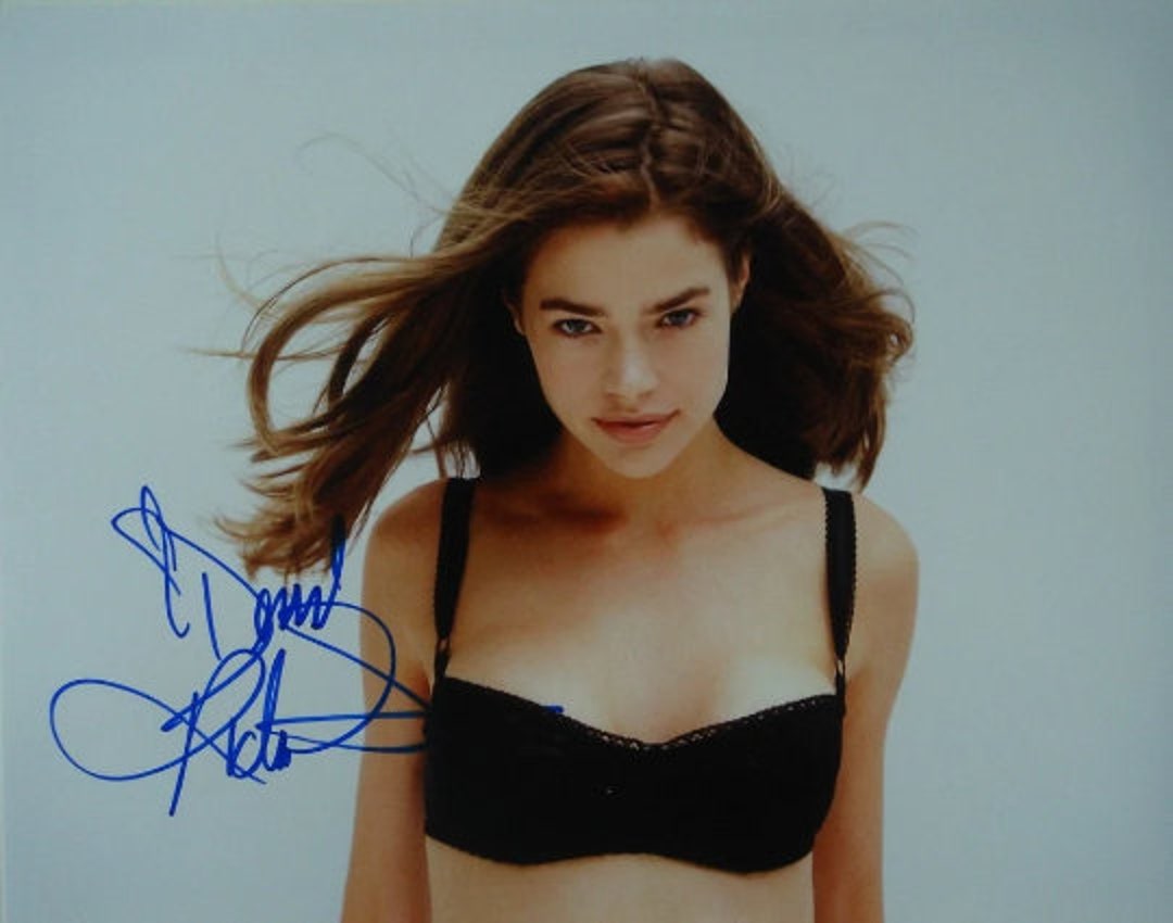 DENISE RICHARDS Signed Photo Drop Dead Gorgeous the Real