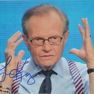 LARRY KING SIGNED Photo - The Larry King Show
