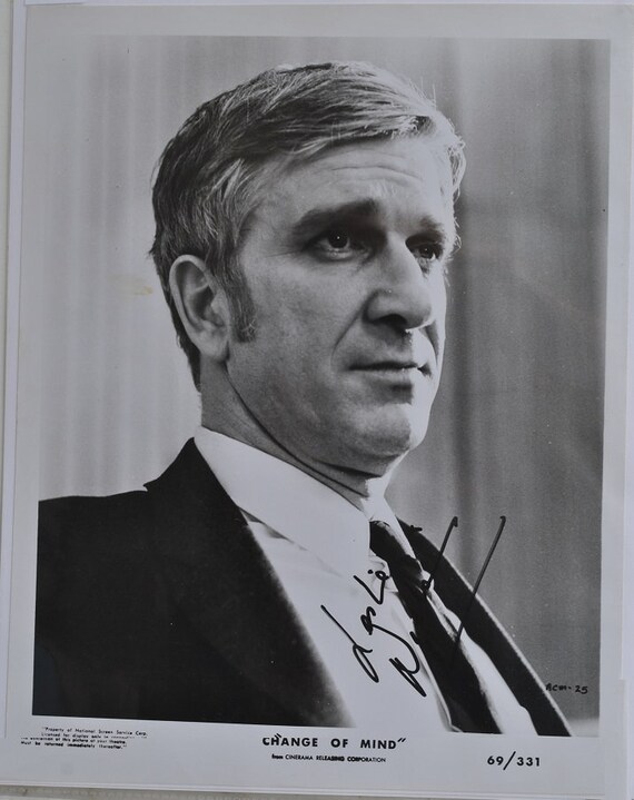 LESLIE NIELSEN Signed Photo - Change of Mind, Forbidden Planet W