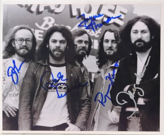 SUPERTRAMP SIGNED PHOTO x5 - Roger Hodgson, Frank Farrell, Rick Davies,  Kevin Currie, Dave Winthrop w/coa