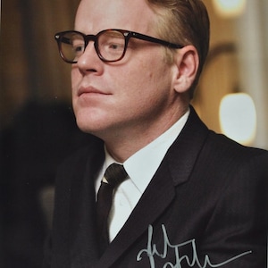 PHILLIP SEYMOUR HOFFMAN Signed Photo - w/coa