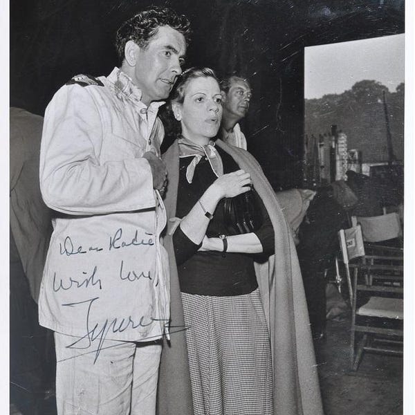 TYRONE POWERS ONDERTEKENDE foto - The Mark Of Zorro - Blood And Sand - The Black Swan met coa