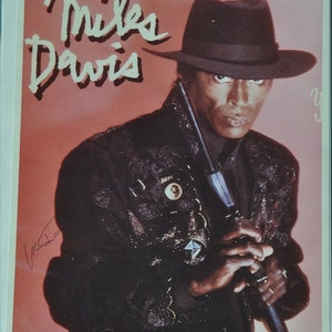 MILES DAVIS Signed Photo – Jazz Composer w/coa