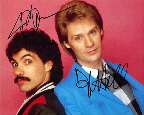 Lot - Hall And Oates Signed Photo/ Pick