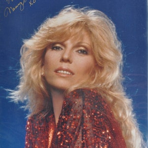 NANCY SINATRA SIGNED Photo - These Boots Are Made For Walkin&#39;  w/coa