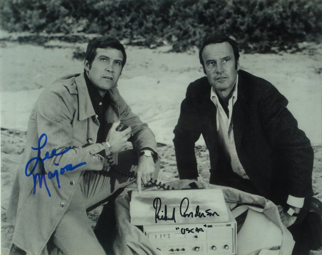 six-million-dollar-man-cast-signed-photo-x2-lee-majors-richard