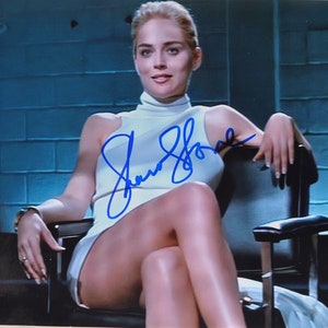 SHARON STONE Signed photo - Basic Instinct  w/COA